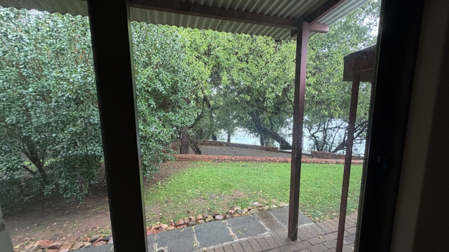 4 Bedroom Property for Sale in Viljoenskroon Rural Free State